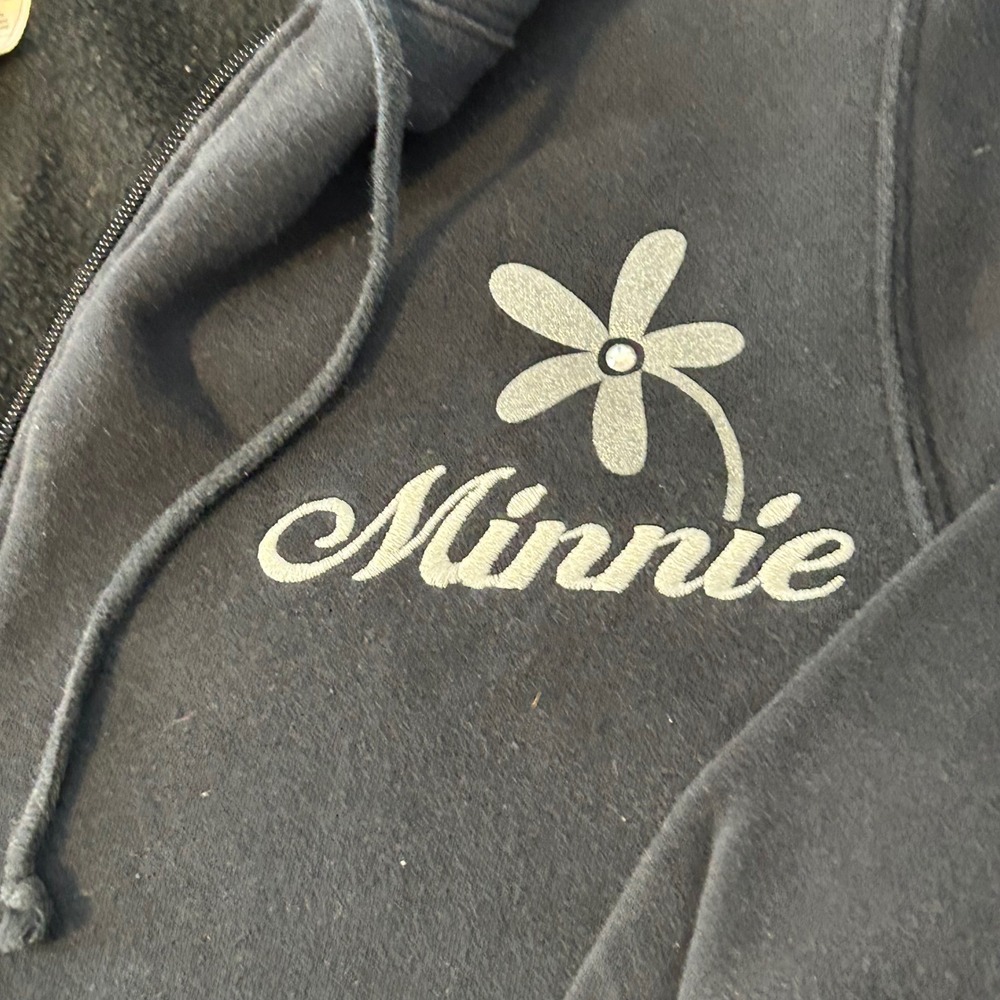 Disney Store Minnie Mouse Daisy Flower Zip Up Hoodie Sweatshirt Black - Picture 2 of 7